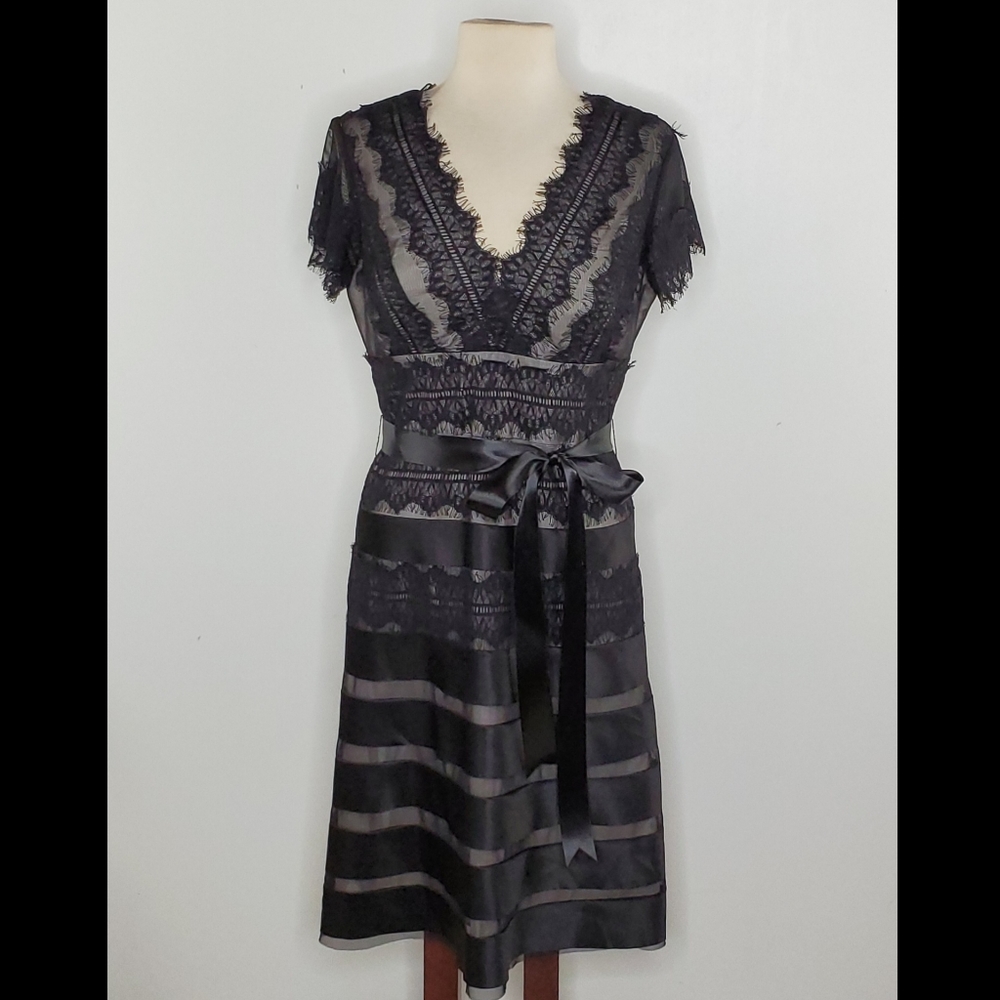 JS Collections Lace & Satin Bodycon Cocktail Dress